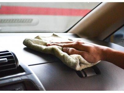 Влажная уборка салона автомобиля