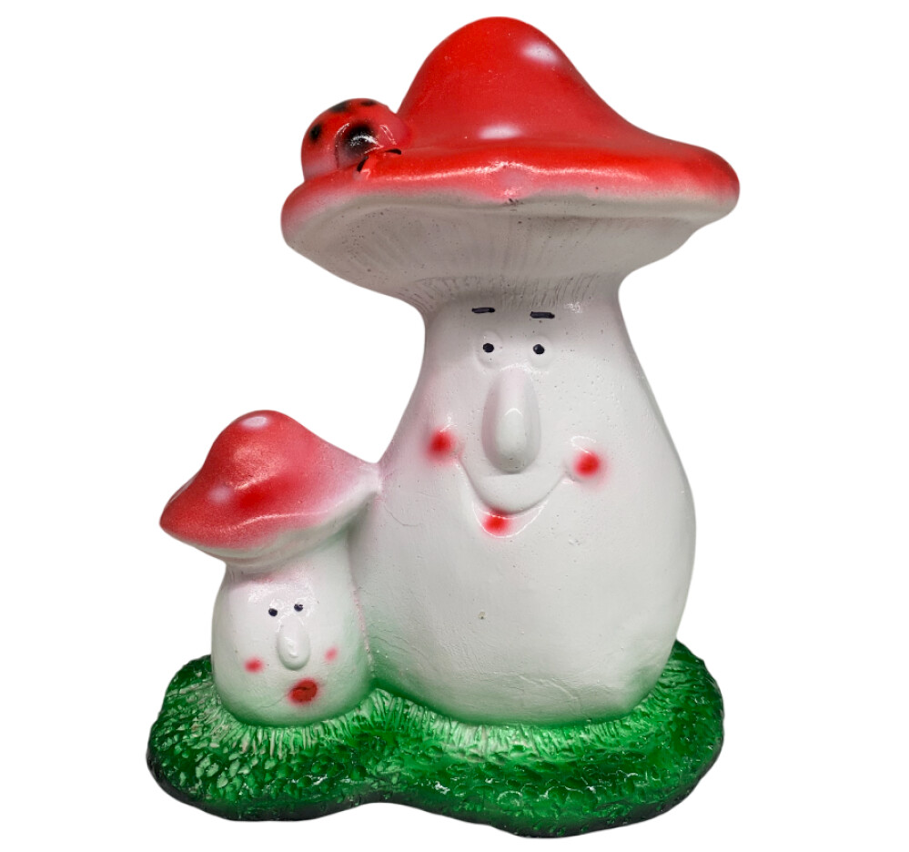 Фигура садовая «Два мухомора с коровкой»