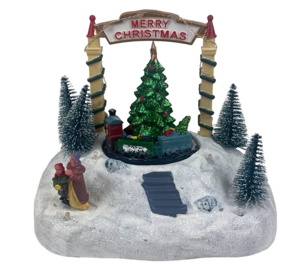 Сувенир НГ пласт.  Елка с паровозиком  15,5х14х15см