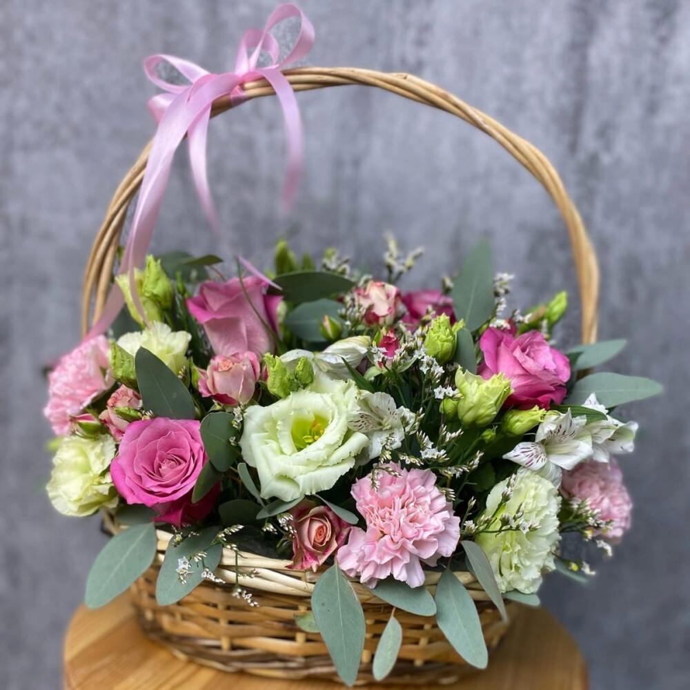 Корзина цветов микс