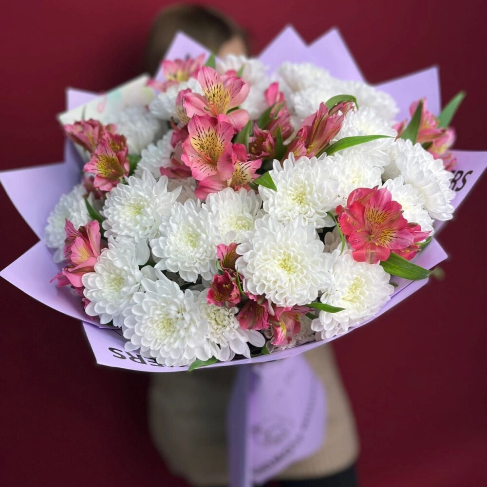 Букет хризантема Алтай и альстромерия