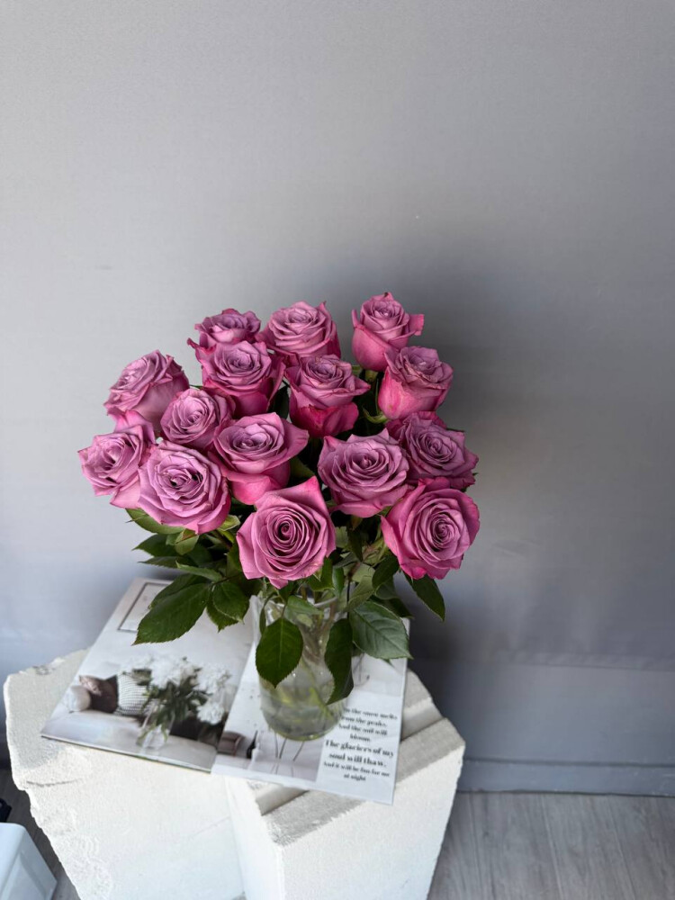 Роза Эквадор ягодная 15 штук