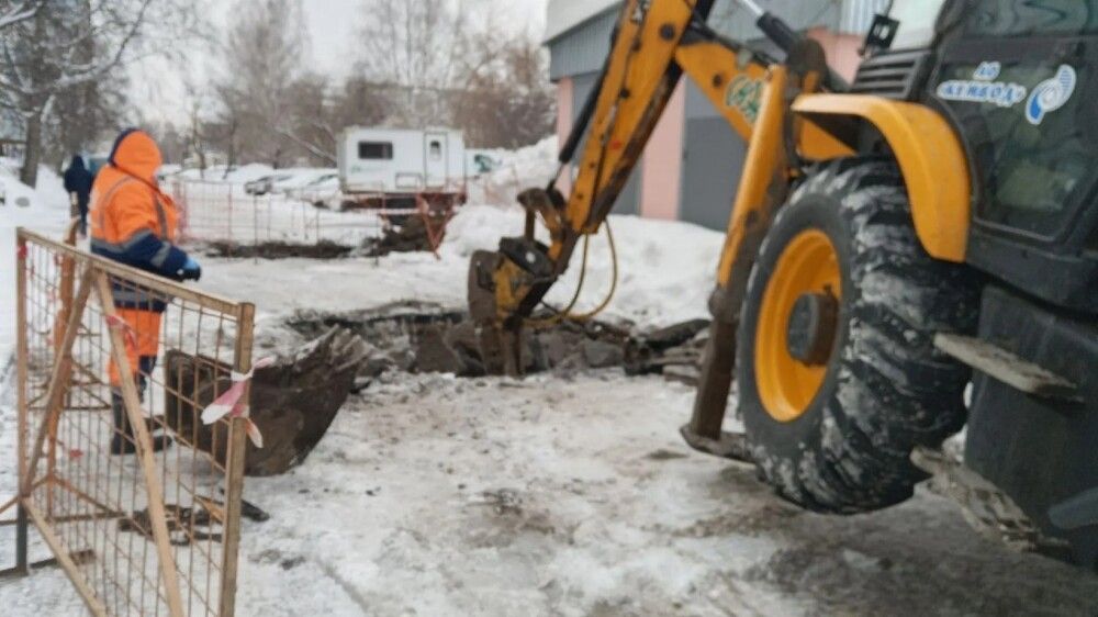 В Кемерове снова произошла авария на водопроводе - когда завершат работы