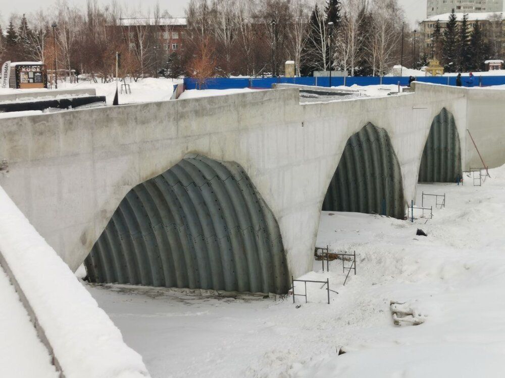 Готов основной конструктив пешеходного моста через Искитимку